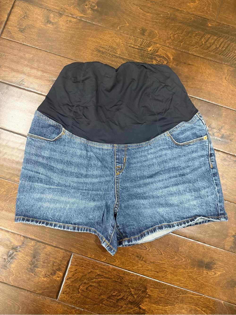 Isabel Maternity Denim Shorts